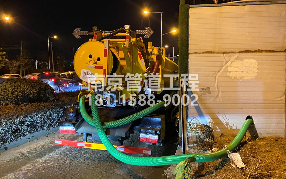 266永定临时工地抽粪